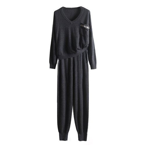 2019 Top Fashion New Women's Knit Suit Playful Small Pocket Temperament V-neck Cashmere Sweater Trousers Warm 2 Piece Woman